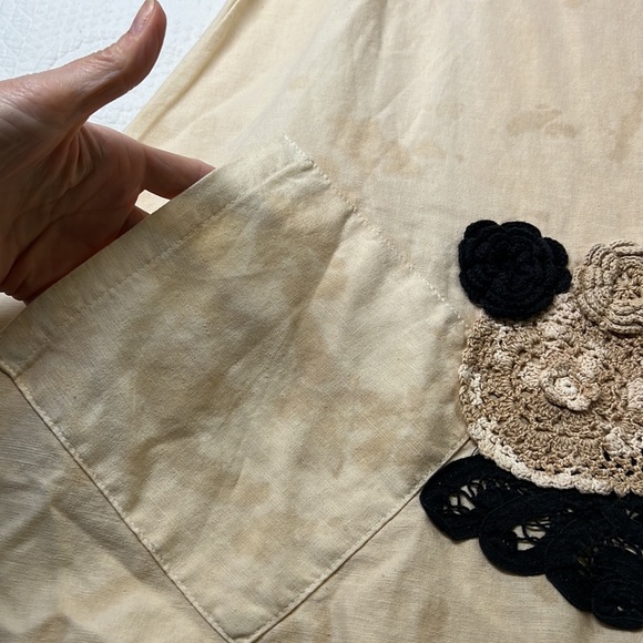 ⭐️L&B Lucky & Blessed nwt tea dyed crochet flower asymmetrical hem dress M - Picture 6 of 14